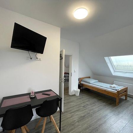 Comfortable Hostel In Wesseling Exterior foto
