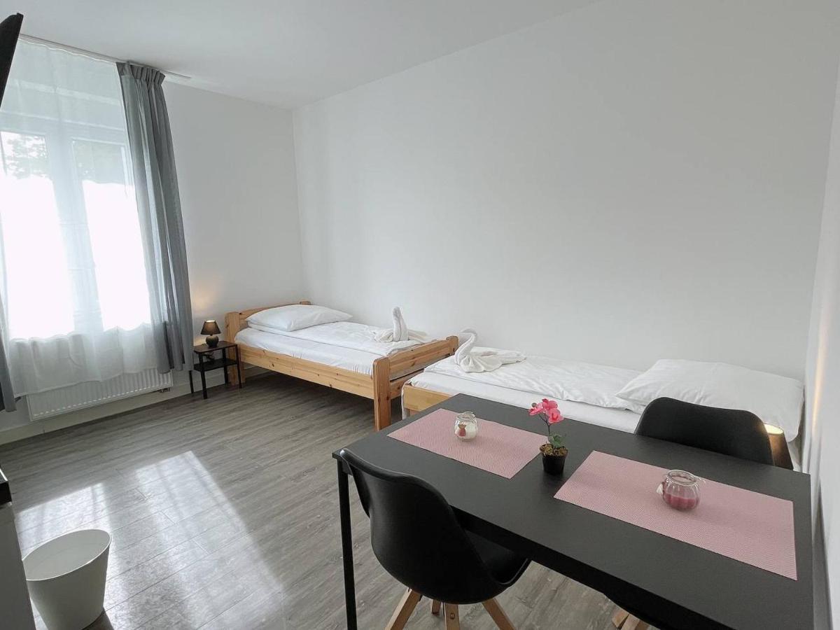 Comfortable Hostel In Wesseling Exterior foto
