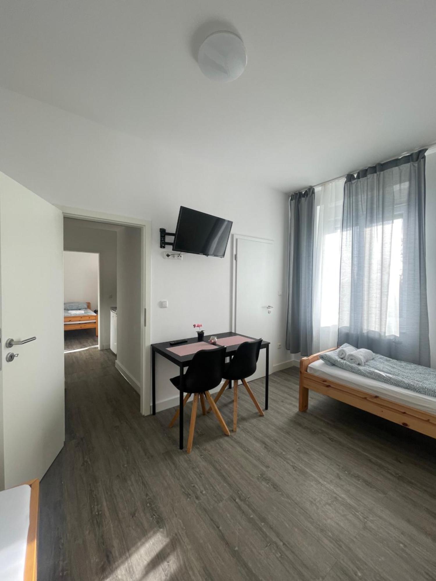 Comfortable Hostel In Wesseling Exterior foto