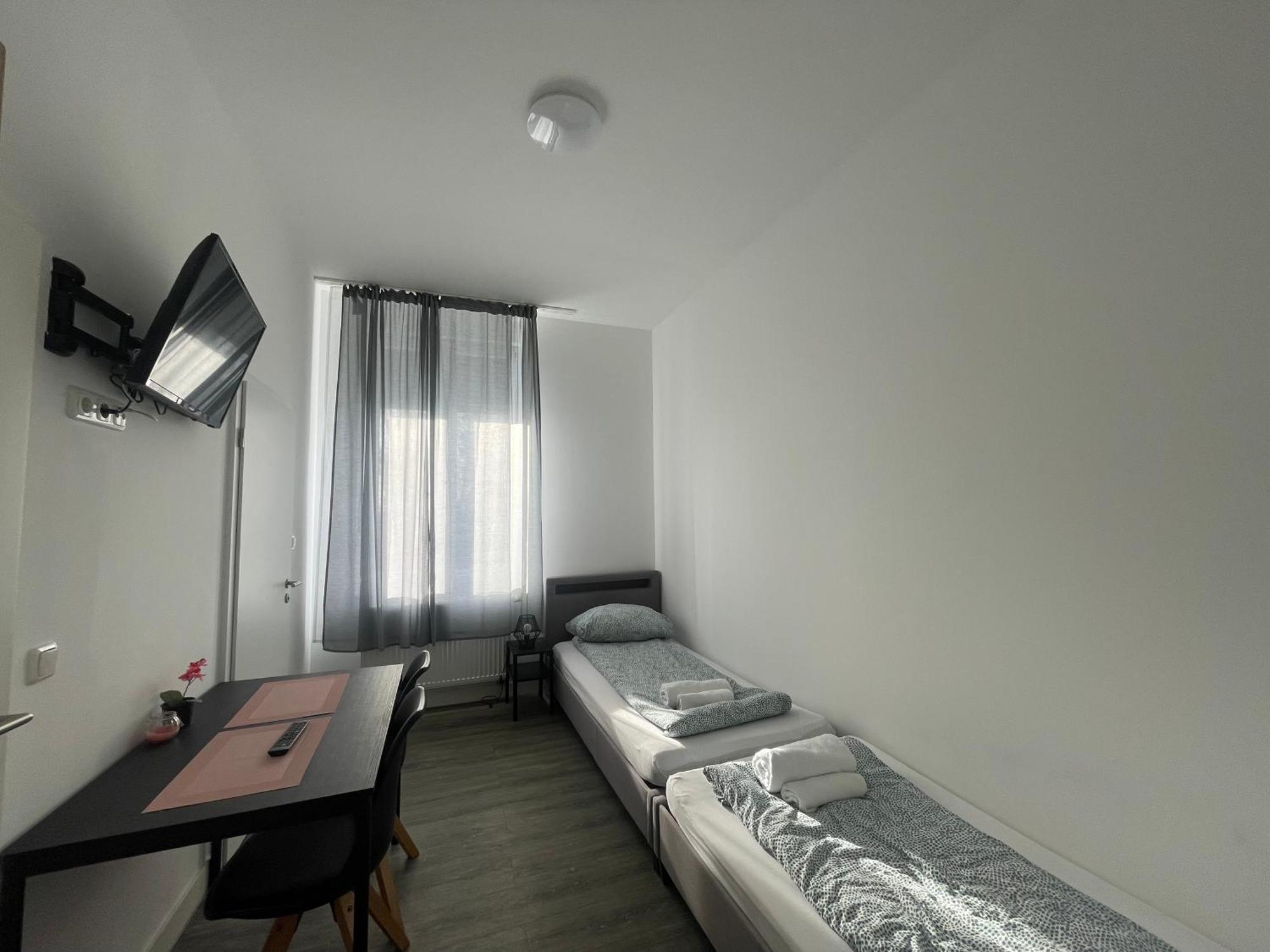 Comfortable Hostel In Wesseling Exterior foto