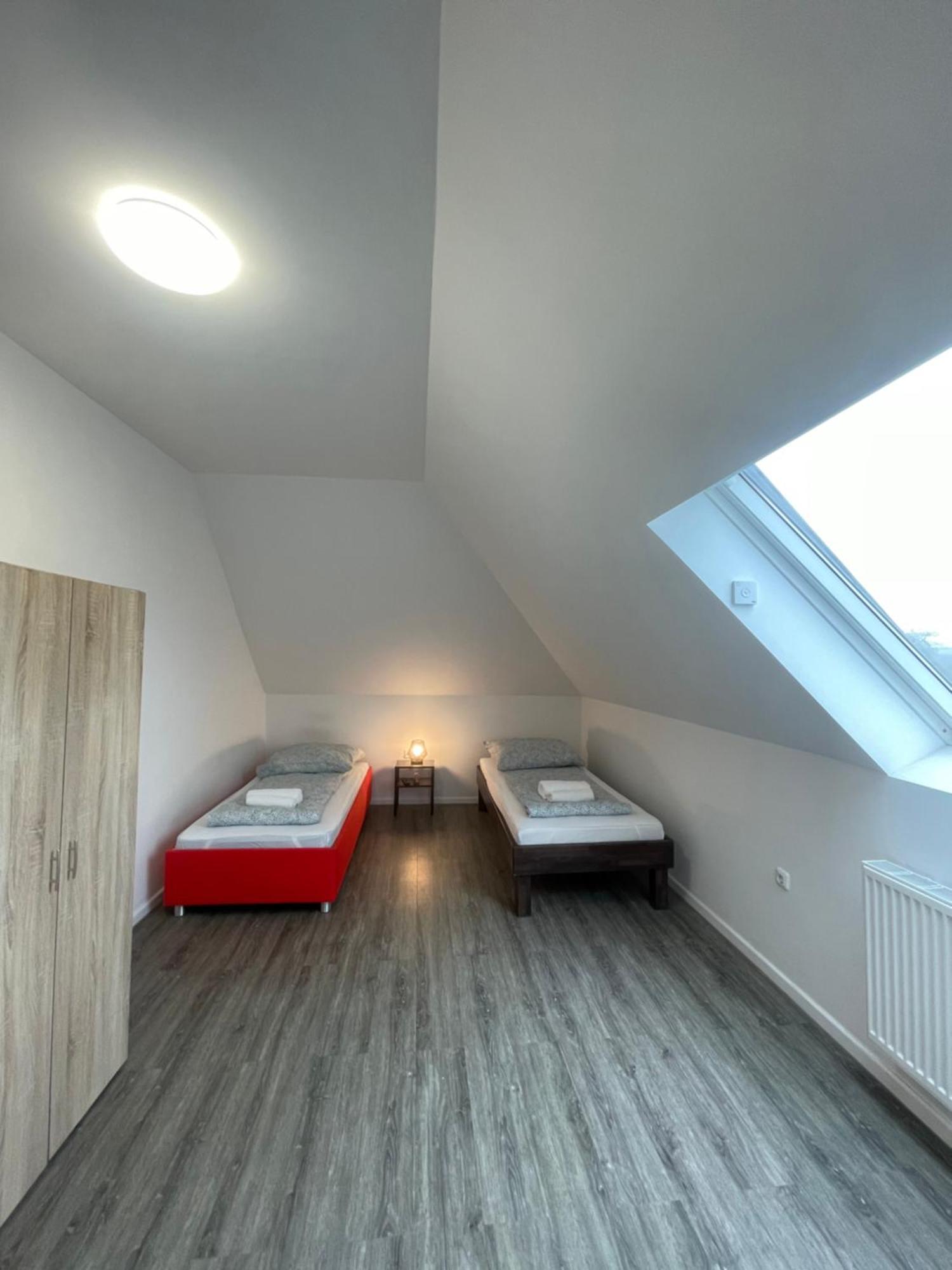 Comfortable Hostel In Wesseling Exterior foto