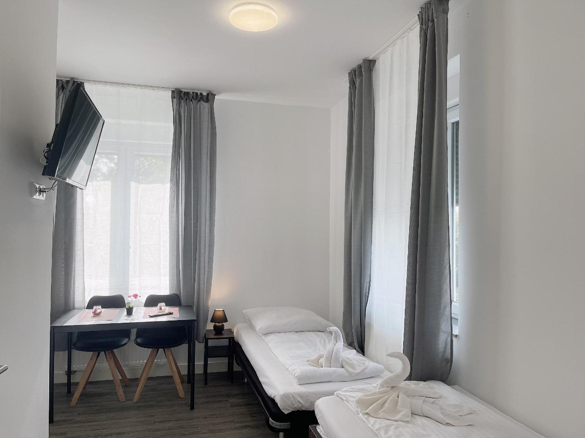 Comfortable Hostel In Wesseling Exterior foto