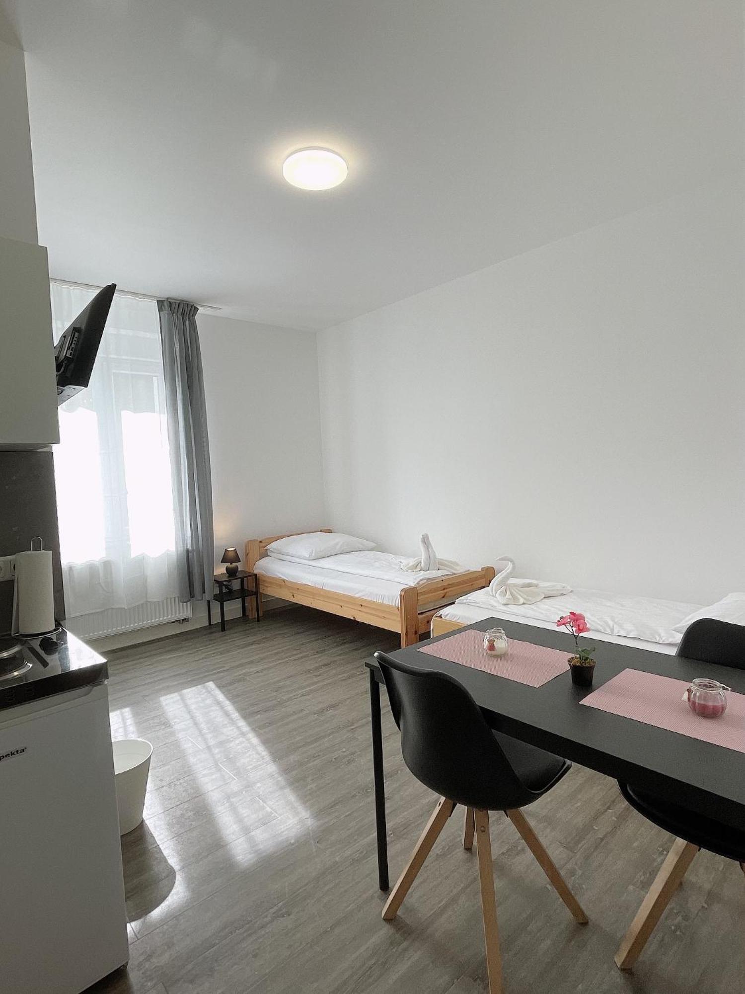 Comfortable Hostel In Wesseling Exterior foto